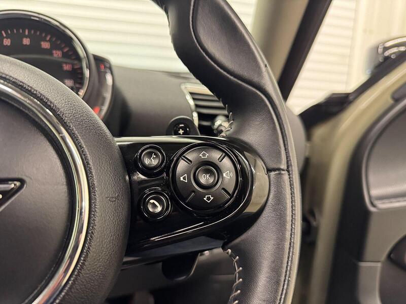 MINI Clubman 2.0 Cooper S Exclusive Steptronic Euro 6 (s/s) 6dr - U119321