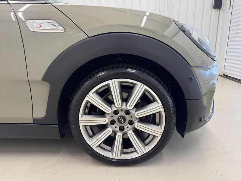 MINI Clubman 2.0 Cooper S Exclusive Steptronic Euro 6 (s/s) 6dr - U119321