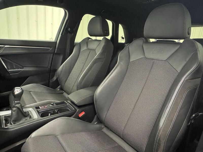 Audi Q3 1.5 TFSI CoD 35 S line SUV 5dr Petrol Manual Euro 6 (s/s) (150 ps) - U119323