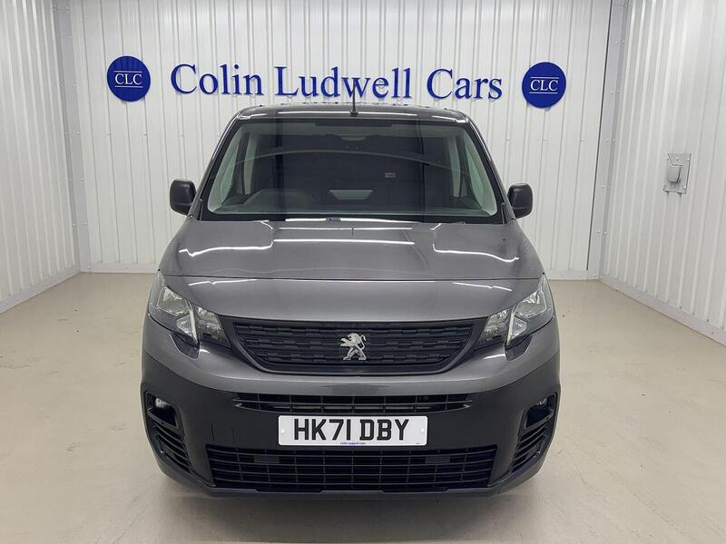 Peugeot Partner 1.5 BlueHDi 950 Professional Premium Long Panel Van 6dr Diesel Manual LWB Euro 6 (100 bhp) - U119324