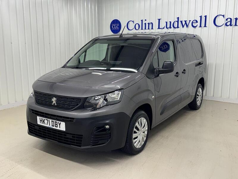 Peugeot Partner 1.5 BlueHDi 950 Professional Premium Long Panel Van 6dr Diesel Manual LWB Euro 6 (100 bhp) - U119324