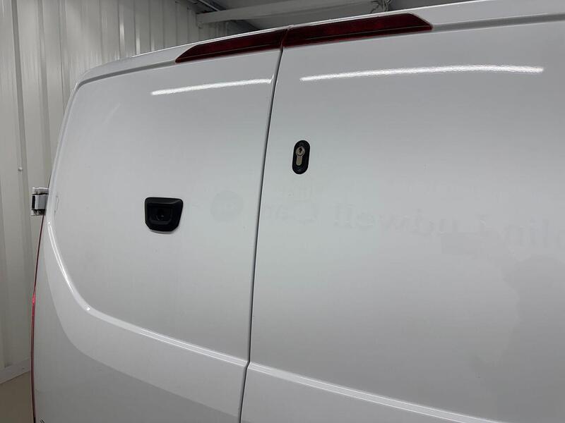 Ford Transit Custom 2.0 280 EcoBlue Limited Panel Van 5dr Diesel Manual L1 H1 Euro 6 (s/s) (130 ps) - U119326