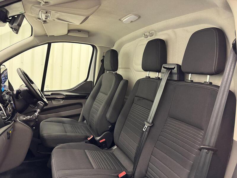 Ford Transit Custom 2.0 280 EcoBlue Limited Panel Van 5dr Diesel Manual L1 H1 Euro 6 (s/s) (130 ps) - U119326