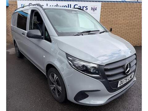 Mercedes-Benz Vito Transporter 2.0 TDI T32 Highline Kombi DSG FWD SWB Euro 6 (s/s) 5dr