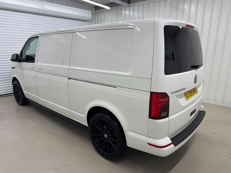 Volkswagen Transporter 2.0 TDI T30 Highline Panel Van 5dr Diesel Manual FWD LWB Euro 6 (s/s) (150 ps) - U119328