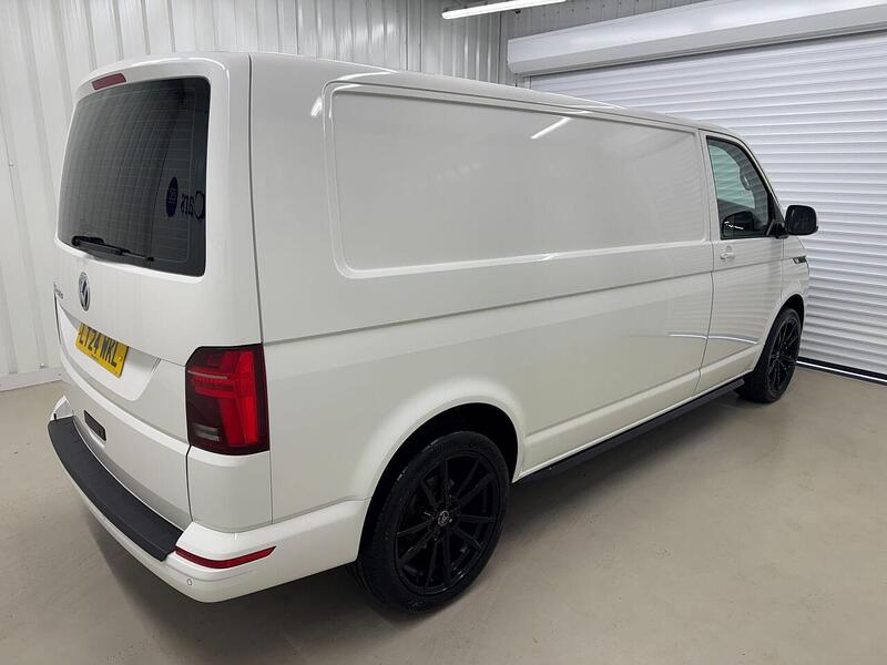 Volkswagen Transporter 2.0 TDI T30 Highline Panel Van 5dr Diesel Manual FWD LWB Euro 6 (s/s) (150 ps) - U119328