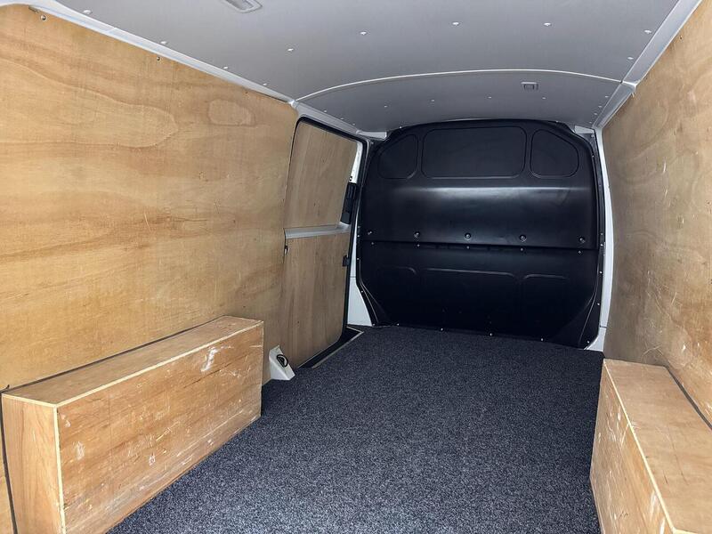 Volkswagen Transporter 2.0 TDI T30 Highline Panel Van 5dr Diesel Manual FWD LWB Euro 6 (s/s) (150 ps) - U119328