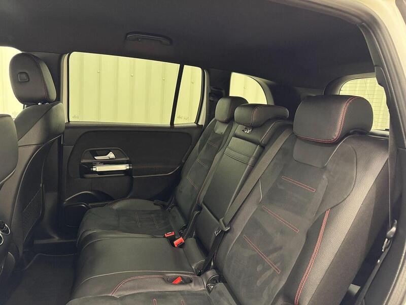 Mercedes-Benz GLB 1.3 GLB200 AMG Line SUV 5dr Petrol 7G-DCT Euro 6 (s/s) (163 ps) - U119329