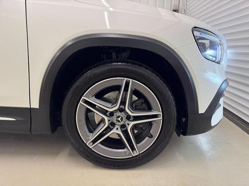 Mercedes-Benz GLB 1.3 GLB200 AMG Line SUV 5dr Petrol 7G-DCT Euro 6 (s/s) (163 ps) - U119329