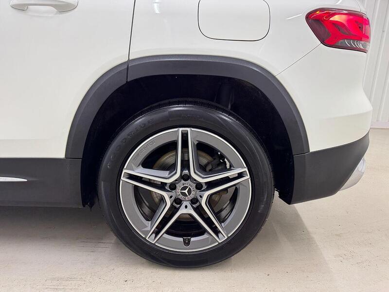 Mercedes-Benz GLB 1.3 GLB200 AMG Line SUV 5dr Petrol 7G-DCT Euro 6 (s/s) (163 ps) - U119329