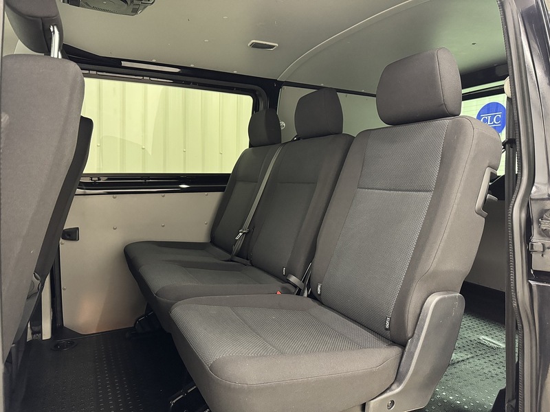 Volkswagen Transporter 2.0 TDI T32 BlueMotion Tech Highline Kombi DSG FWD SWB Euro 6 (s/s) 5dr - U119333