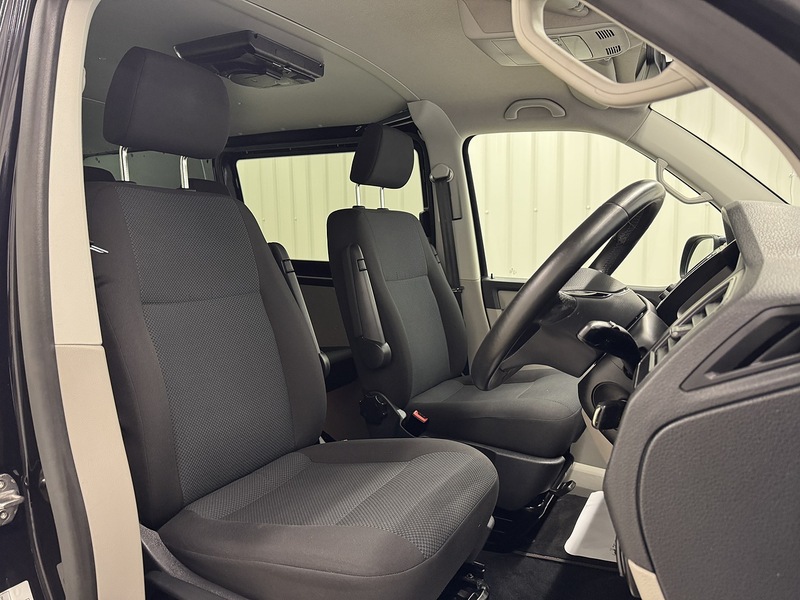 Volkswagen Transporter 2.0 TDI T32 BlueMotion Tech Highline Kombi DSG FWD SWB Euro 6 (s/s) 5dr - U119333
