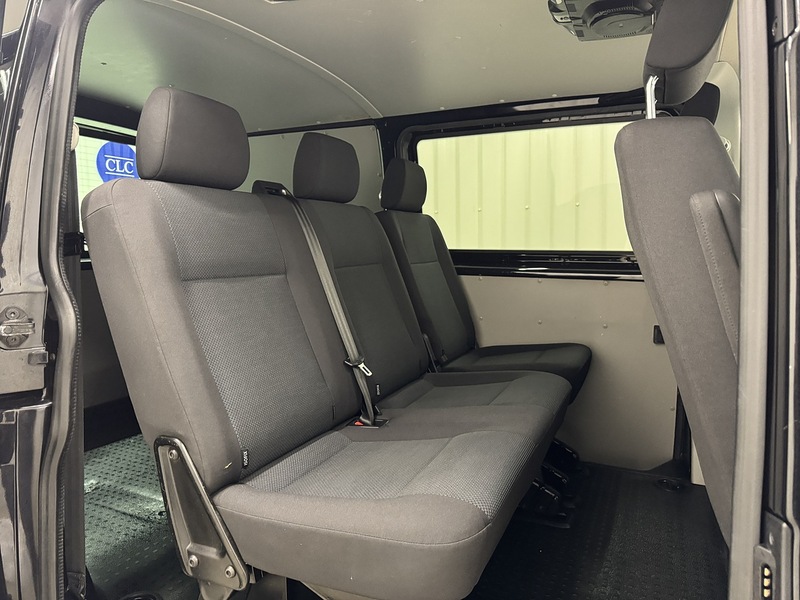Volkswagen Transporter 2.0 TDI T32 BlueMotion Tech Highline Kombi DSG FWD SWB Euro 6 (s/s) 5dr - U119333