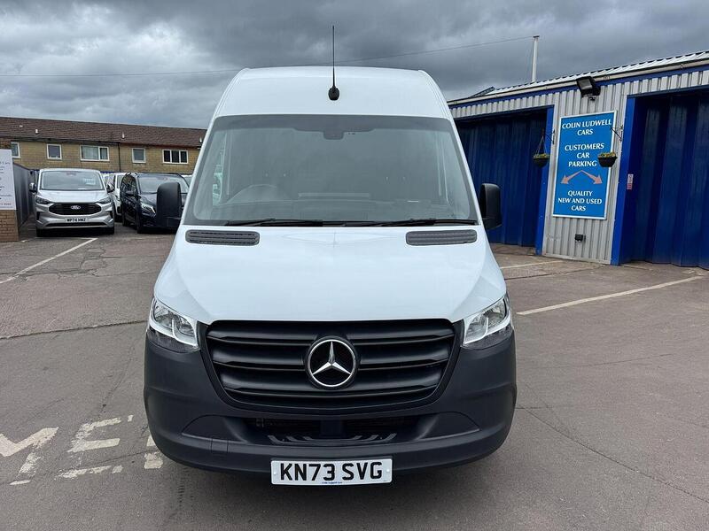 Mercedes-Benz Sprinter 2.0 315 CDI Premium Panel Van 5dr Diesel Manual FWD L2 H2 Euro 6 (s/s) (150 ps) - U119339