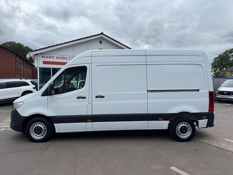 Mercedes-Benz Sprinter 2.0 315 CDI Premium Panel Van 5dr Diesel Manual FWD L2 H2 Euro 6 (s/s) (150 ps) - U119339