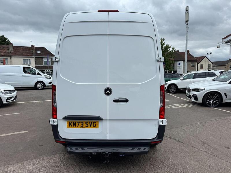 Mercedes-Benz Sprinter 2.0 315 CDI Premium Panel Van 5dr Diesel Manual FWD L2 H2 Euro 6 (s/s) (150 ps) - U119339