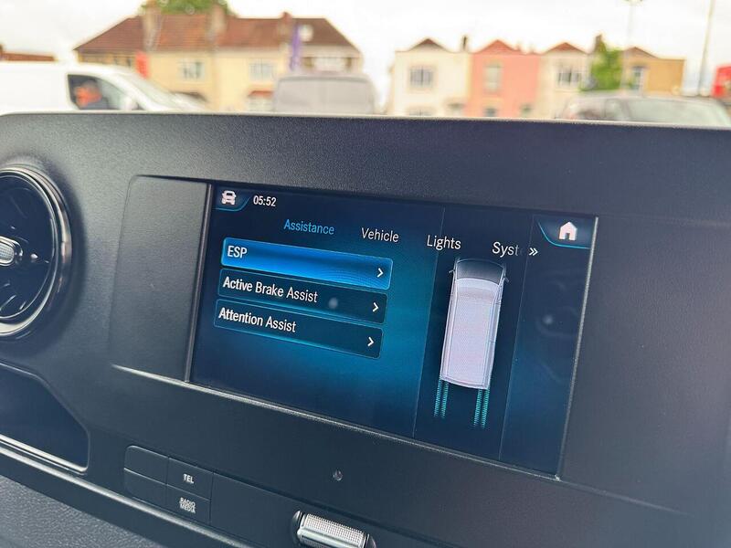 Mercedes-Benz Sprinter 2.0 315 CDI Premium Panel Van 5dr Diesel Manual FWD L2 H2 Euro 6 (s/s) (150 ps) - U119339