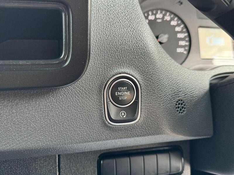 Mercedes-Benz Sprinter 2.0 315 CDI Premium Panel Van 5dr Diesel Manual FWD L2 H2 Euro 6 (s/s) (150 ps) - U119339