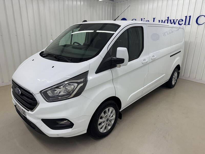 Ford Transit Custom 2.0 300 EcoBlue Limited Panel Van 5dr Diesel Manual L2 H1 Euro 6 (s/s) (130 ps) - U119340