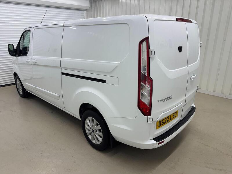 Ford Transit Custom 2.0 300 EcoBlue Limited Panel Van 5dr Diesel Manual L2 H1 Euro 6 (s/s) (130 ps) - U119340