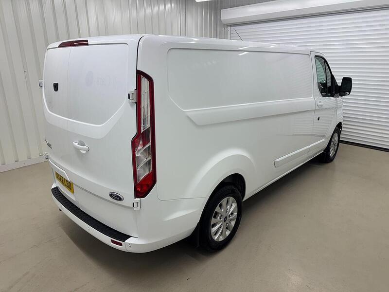 Ford Transit Custom 2.0 300 EcoBlue Limited Panel Van 5dr Diesel Manual L2 H1 Euro 6 (s/s) (130 ps) - U119340