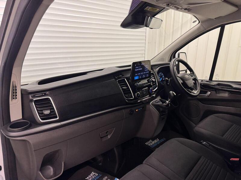 Ford Transit Custom 2.0 300 EcoBlue Limited Panel Van 5dr Diesel Manual L2 H1 Euro 6 (s/s) (130 ps) - U119340