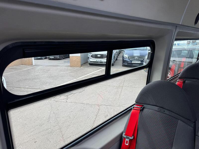 Citroen Relay 2.0 BlueHDi 35 Enterprise Mini Bus 5dr Diesel Manual L3 High Roof Euro 6 (130 ps) - U119342