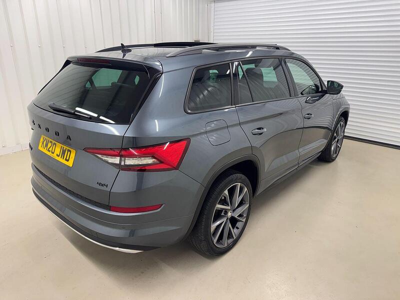 Skoda Kodiaq 2.0 TDI SportLine DSG 4WD Euro 6 (s/s) 5dr (7 Seat) - U119345