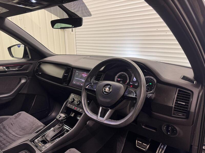 Skoda Kodiaq 2.0 TDI SportLine DSG 4WD Euro 6 (s/s) 5dr (7 Seat) - U119345