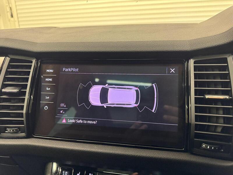 Skoda Kodiaq 2.0 TDI SportLine DSG 4WD Euro 6 (s/s) 5dr (7 Seat) - U119345