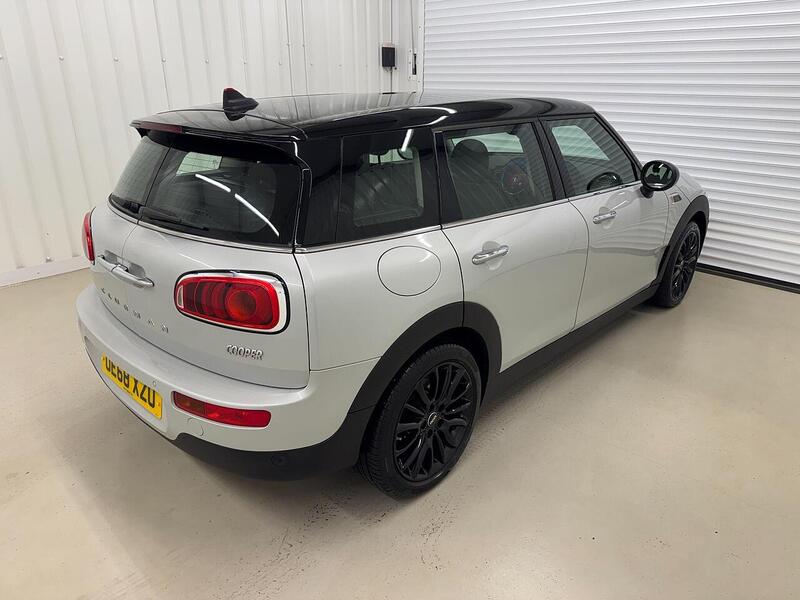 MINI Clubman 1.5 Cooper Classic Estate 6dr Petrol Manual Euro 6 (s/s) (136 ps) - U119347