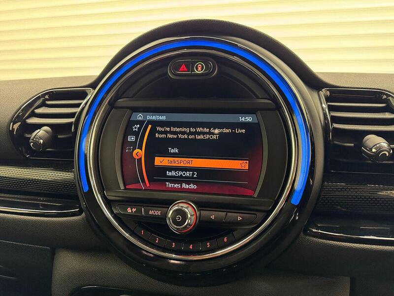 MINI Clubman 1.5 Cooper Classic Estate 6dr Petrol Manual Euro 6 (s/s) (136 ps) - U119347