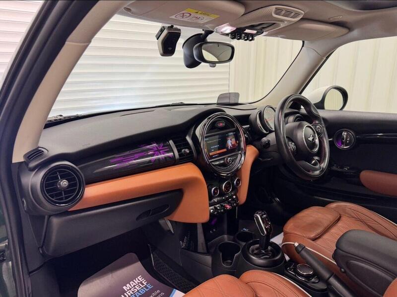MINI Hatch 2.0 Cooper S Steptronic Euro 6 (s/s) 3dr - U119351