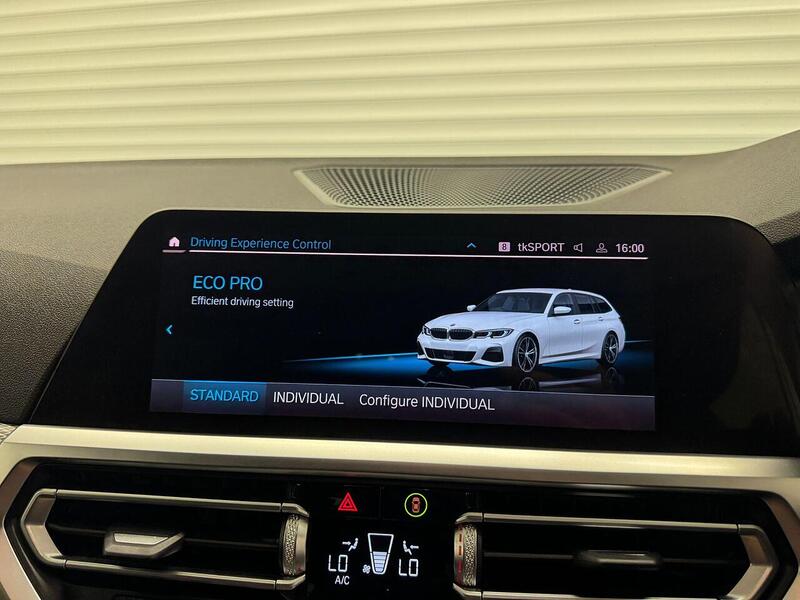 BMW 3 Series 2.0 320i M Sport Touring Auto Euro 6 (s/s) 5dr - U119358