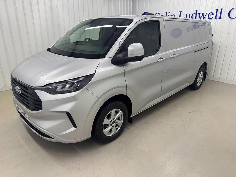 Ford Transit Custom 2.0 300 EcoBlue Limited Panel Van 5dr Diesel Auto L2 H1 Euro 6 (s/s) (136 ps) - U119361