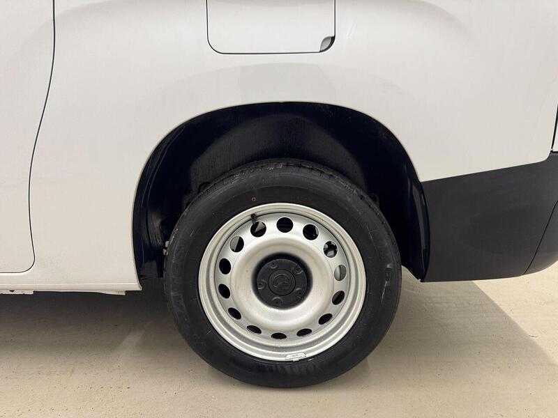 Vauxhall Combo 1.5 Turbo D 2300 Prime Panel Van 6dr Diesel Manual L2 H1 Euro 6 (s/s) (100 ps) - U119362