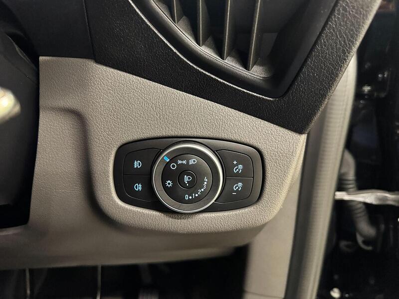 Ford Transit Connect 1.5 220 EcoBlue Trend Panel Van 5dr Diesel Manual L1 Euro 6 (s/s) (75 ps) - U119363