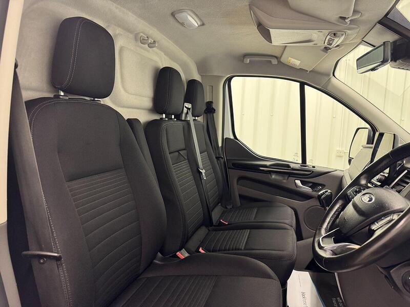 Ford Transit Custom 2.0 300 EcoBlue Limited Panel Van 5dr Diesel Manual L1 H1 Euro 6 (s/s) (130 ps) - U119364