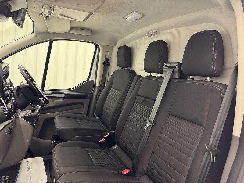Ford Transit Custom 2.0 300 EcoBlue Limited Panel Van 5dr Diesel Manual L1 H1 Euro 6 (s/s) (130 ps) - U119364