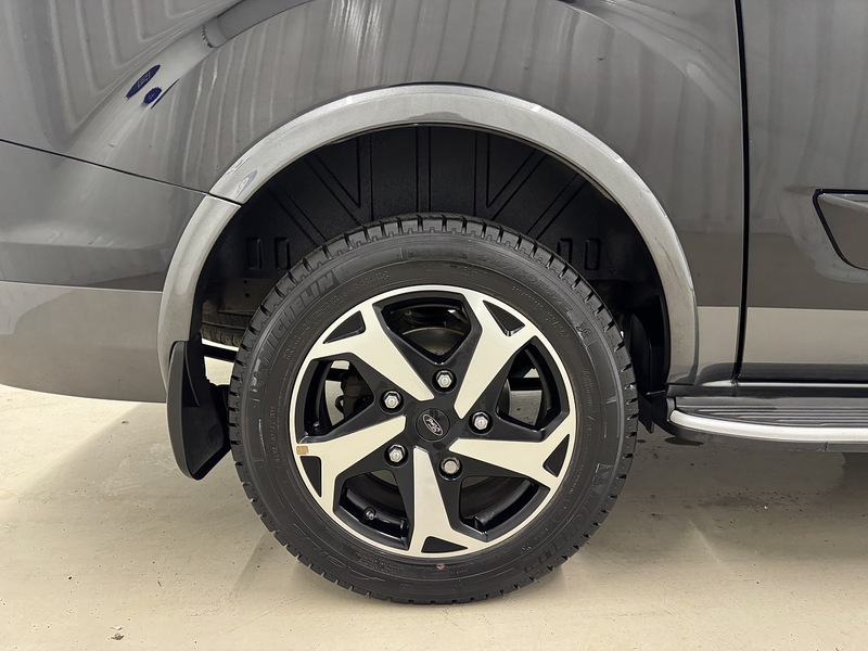 Ford Transit Custom 2.0 320 EcoBlue Active Crew Van Double Cab 5dr Diesel Manual L1 H1 Euro 6 (s/s) (170 ps) - U119374