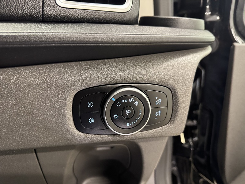 Ford Transit Custom 2.0 320 EcoBlue Active Crew Van Double Cab 5dr Diesel Manual L1 H1 Euro 6 (s/s) (170 ps) - U119374
