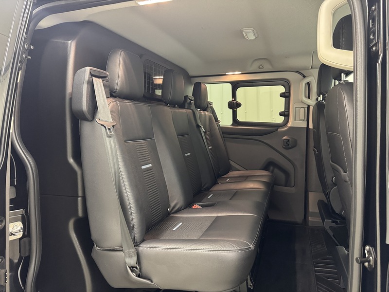Ford Transit Custom 2.0 320 EcoBlue Active Crew Van Double Cab 5dr Diesel Manual L1 H1 Euro 6 (s/s) (170 ps) - U119374