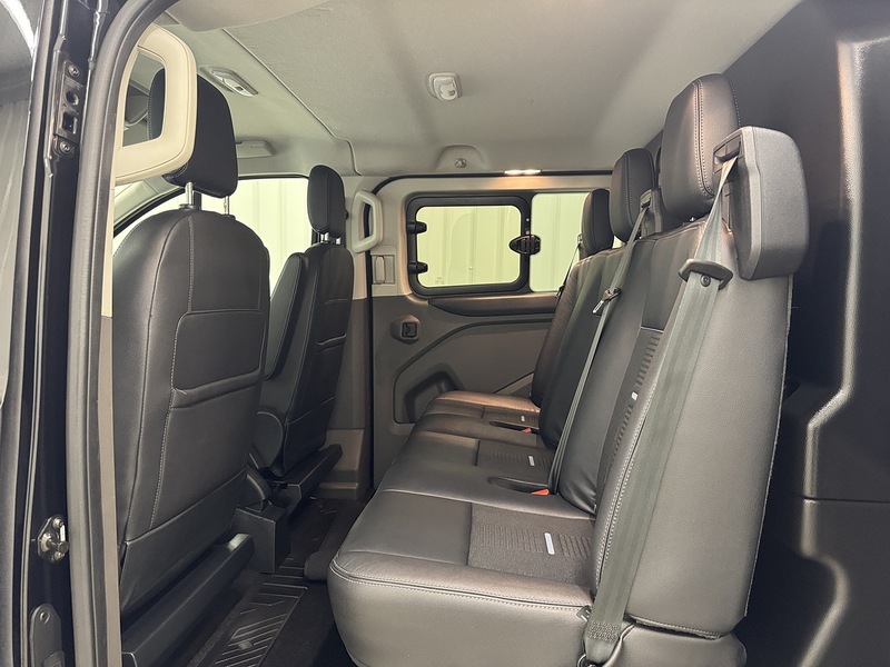 Ford Transit Custom 2.0 320 EcoBlue Active Crew Van Double Cab 5dr Diesel Manual L1 H1 Euro 6 (s/s) (170 ps) - U119374