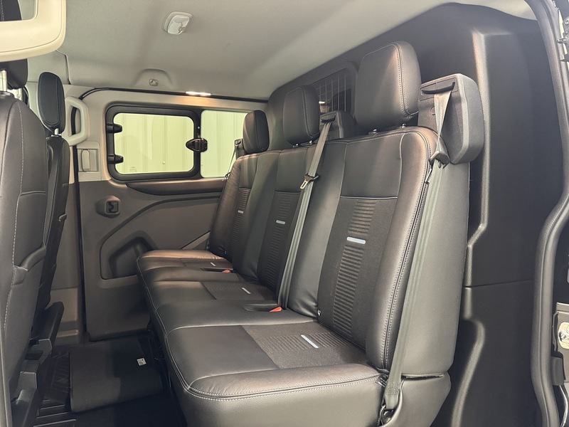 Ford Transit Custom 2.0 320 EcoBlue Active Crew Van Double Cab 5dr Diesel Manual L1 H1 Euro 6 (s/s) (170 ps) - U119374