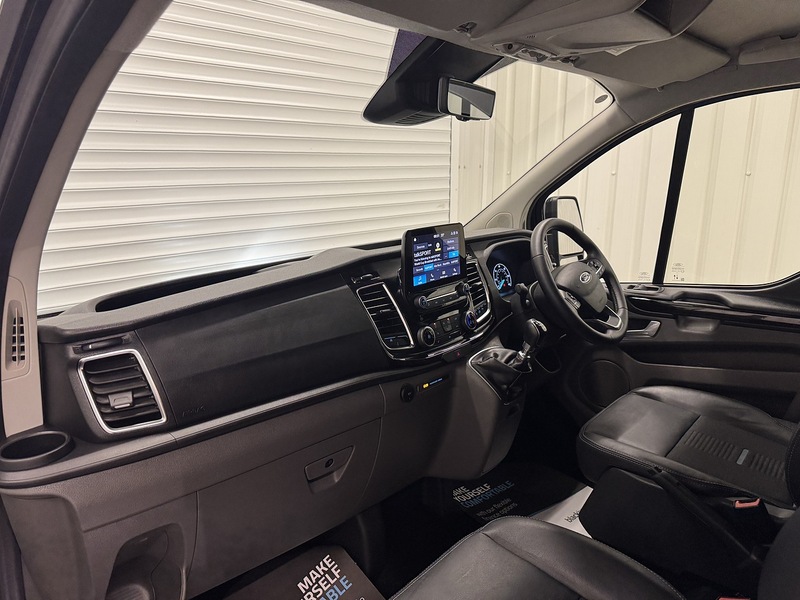 Ford Transit Custom 2.0 320 EcoBlue Active Crew Van Double Cab 5dr Diesel Manual L1 H1 Euro 6 (s/s) (170 ps) - U119374