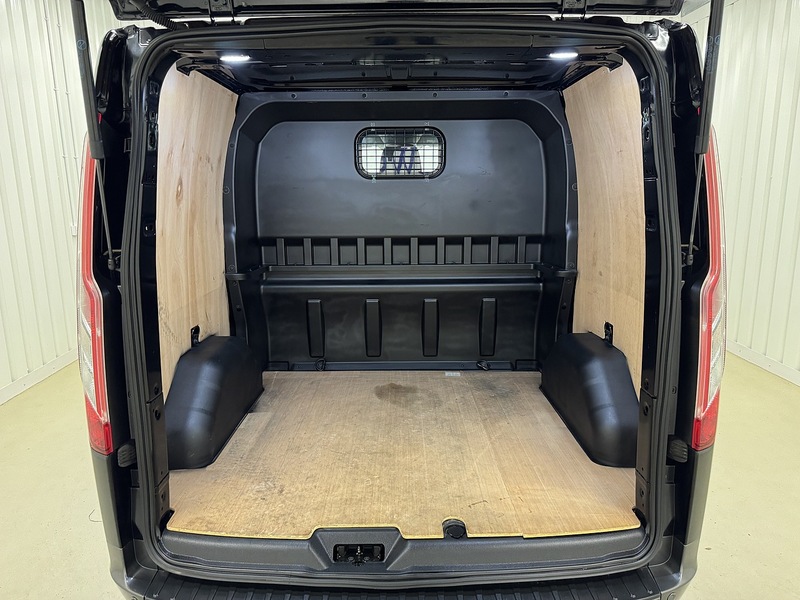 Ford Transit Custom 2.0 320 EcoBlue Active Crew Van Double Cab 5dr Diesel Manual L1 H1 Euro 6 (s/s) (170 ps) - U119374