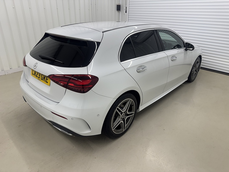 Mercedes-Benz A Class 1.3 A180h MHEV AMG Line (Executive) Hatchback 5dr Petrol Hybrid 7G-DCT Euro 6 (s/s) (150 ps) - U119379