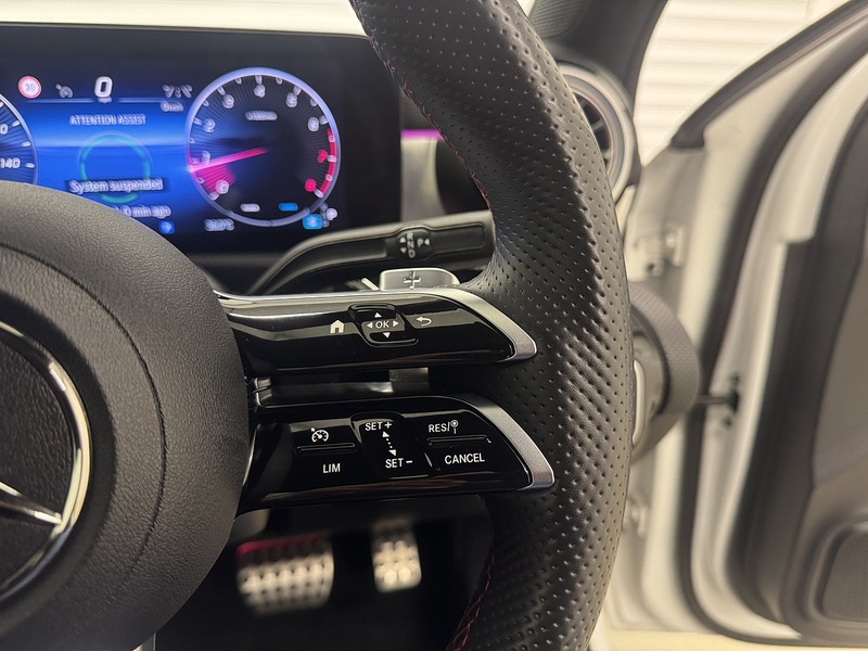 Mercedes-Benz A Class 1.3 A180h MHEV AMG Line (Executive) Hatchback 5dr Petrol Hybrid 7G-DCT Euro 6 (s/s) (150 ps) - U119379