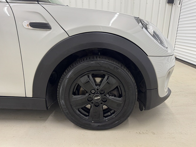 MINI Hatch 1.5 Cooper Classic Steptronic Euro 6 (s/s) 5dr - U119380