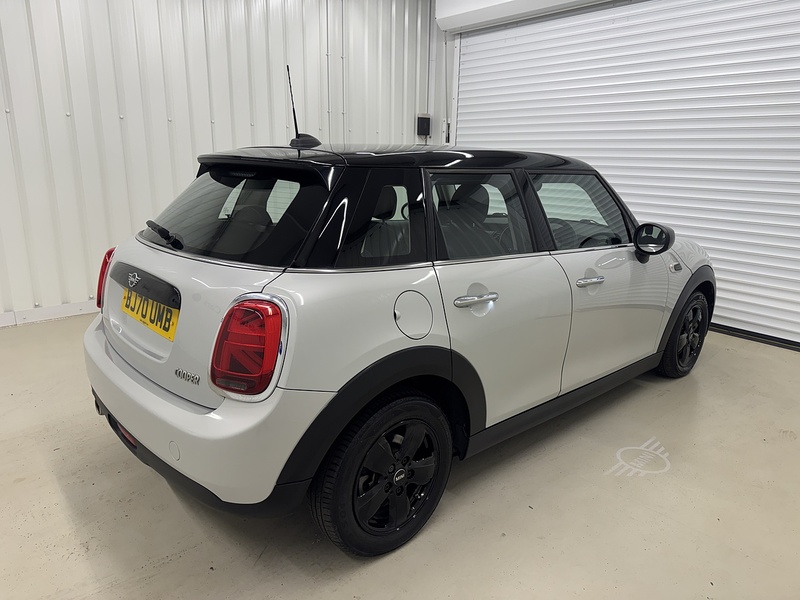 MINI Hatch 1.5 Cooper Classic Steptronic Euro 6 (s/s) 5dr - U119380